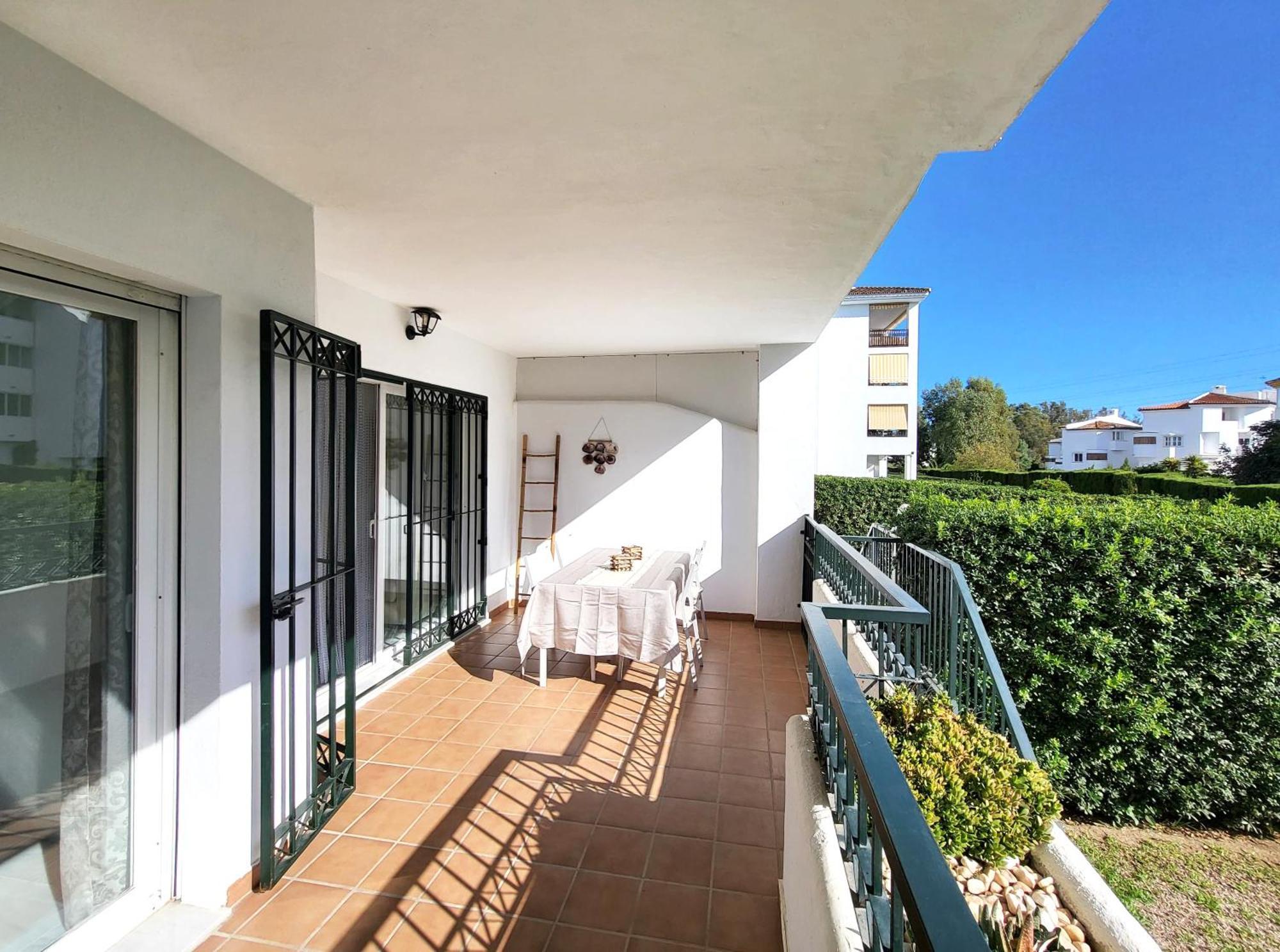 Luxury Garden Apartment - Walking Distance To The Sea Sitio de Calahonda Kültér fotó